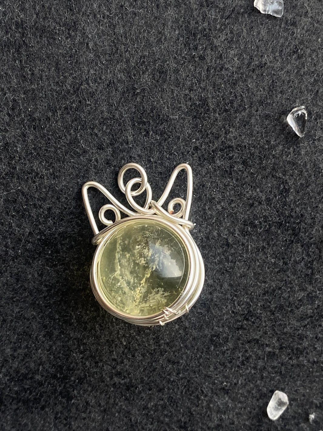 48 - Cute Cat Head Round Crystal Wire Wrapped Pendant